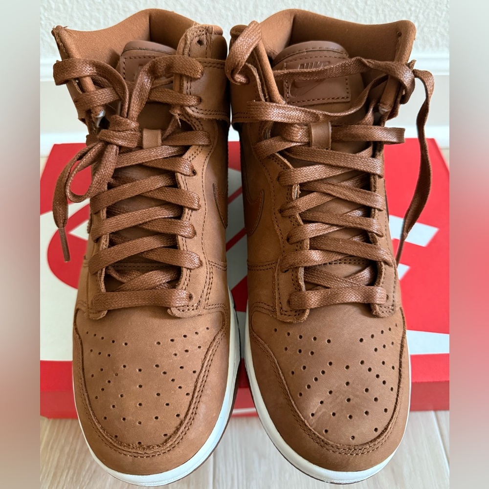 Nike Dunk High PRM Sneakers - Pecan/White - Picture 4 of 8
